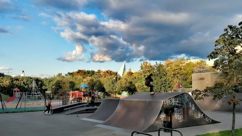 Radomski Park Leśniczówka